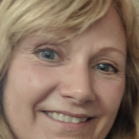 Meet your Posher, Patricia - Picture 2 of 2